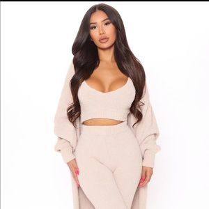 NWT Living In It 3 Piece Set Taupe XS